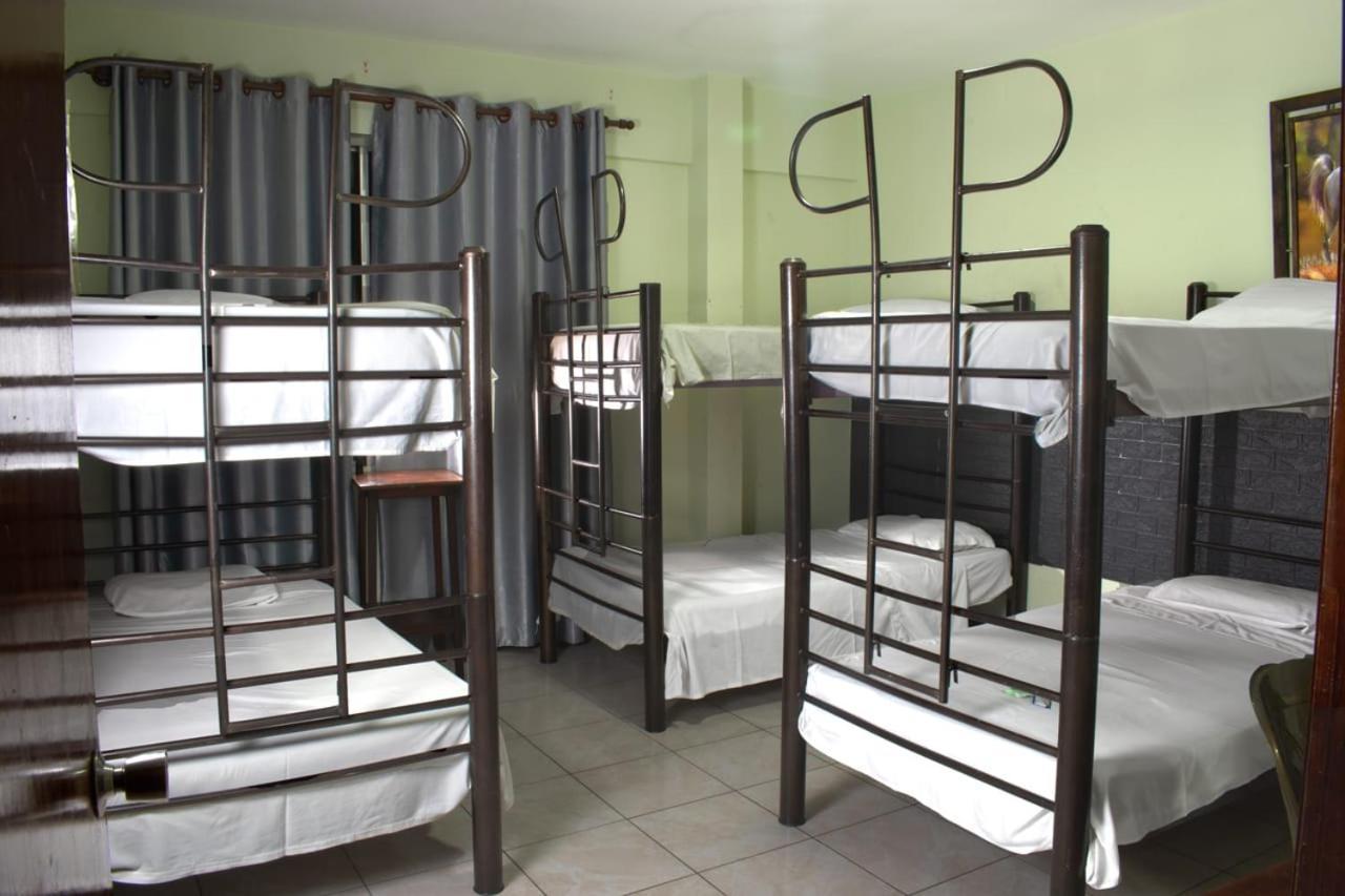Hostal Ibiza Santa Cruz de La Sierra Kültér fotó