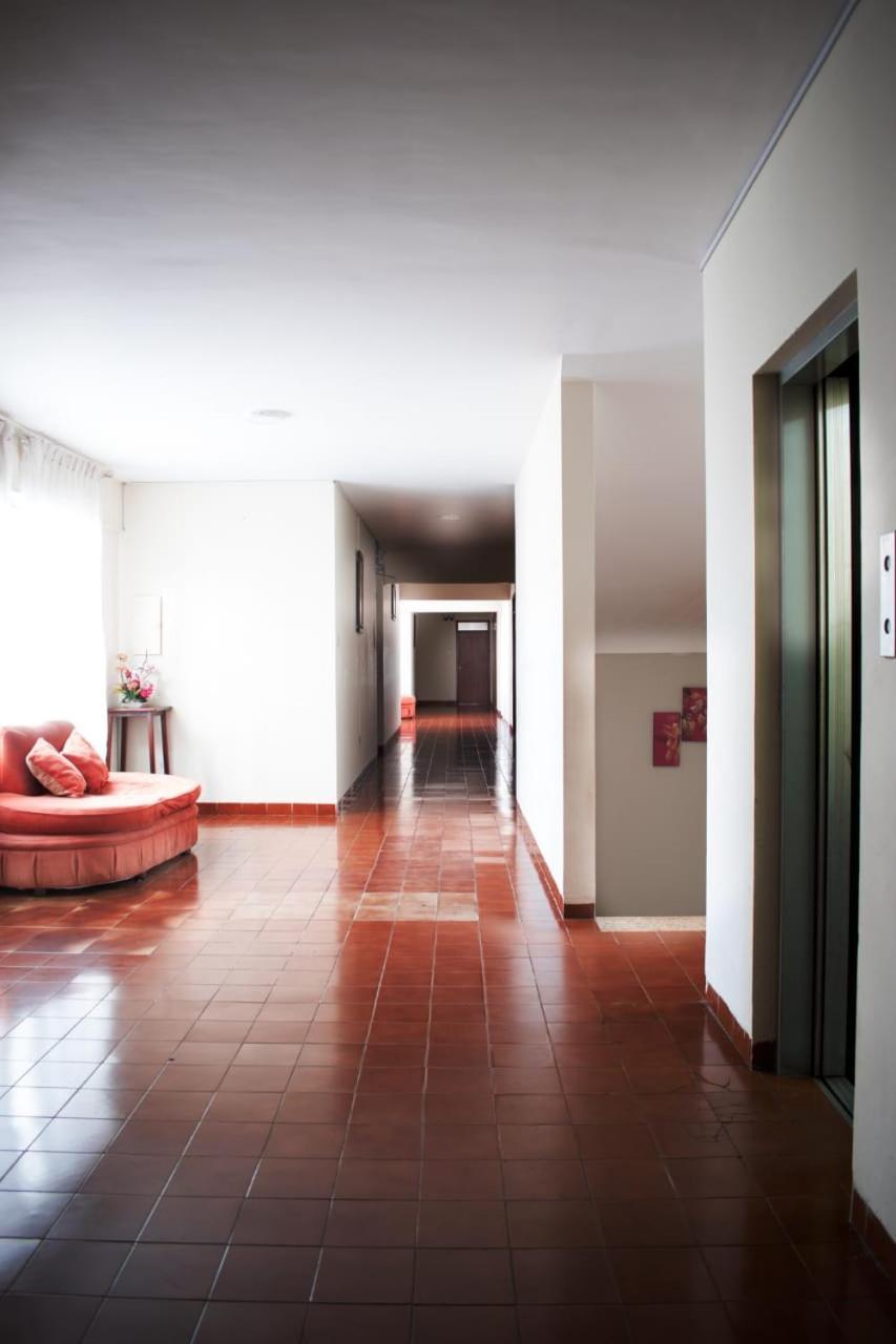 Hostal Ibiza Santa Cruz de La Sierra Kültér fotó