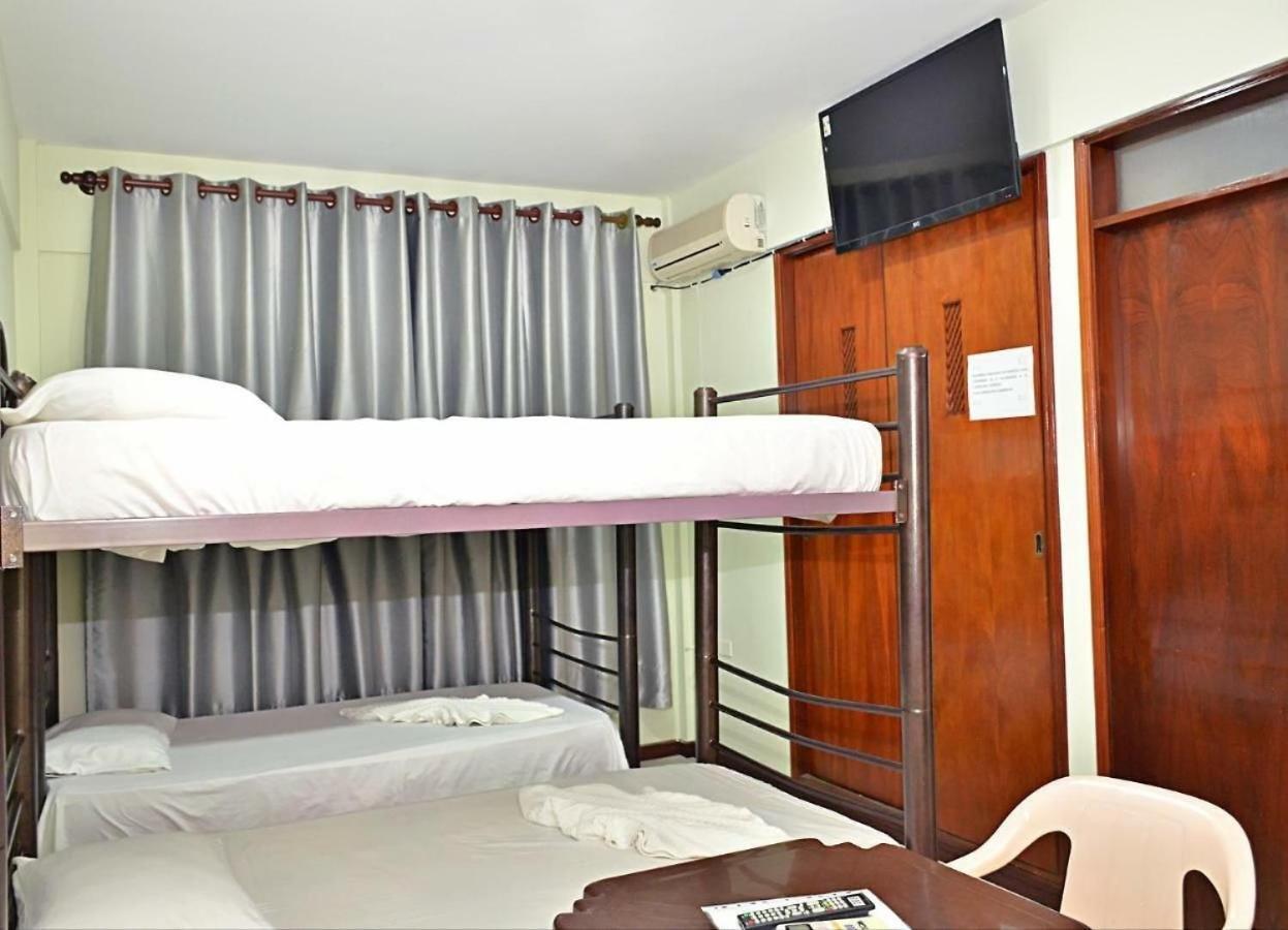 Hostal Ibiza Santa Cruz de La Sierra Kültér fotó